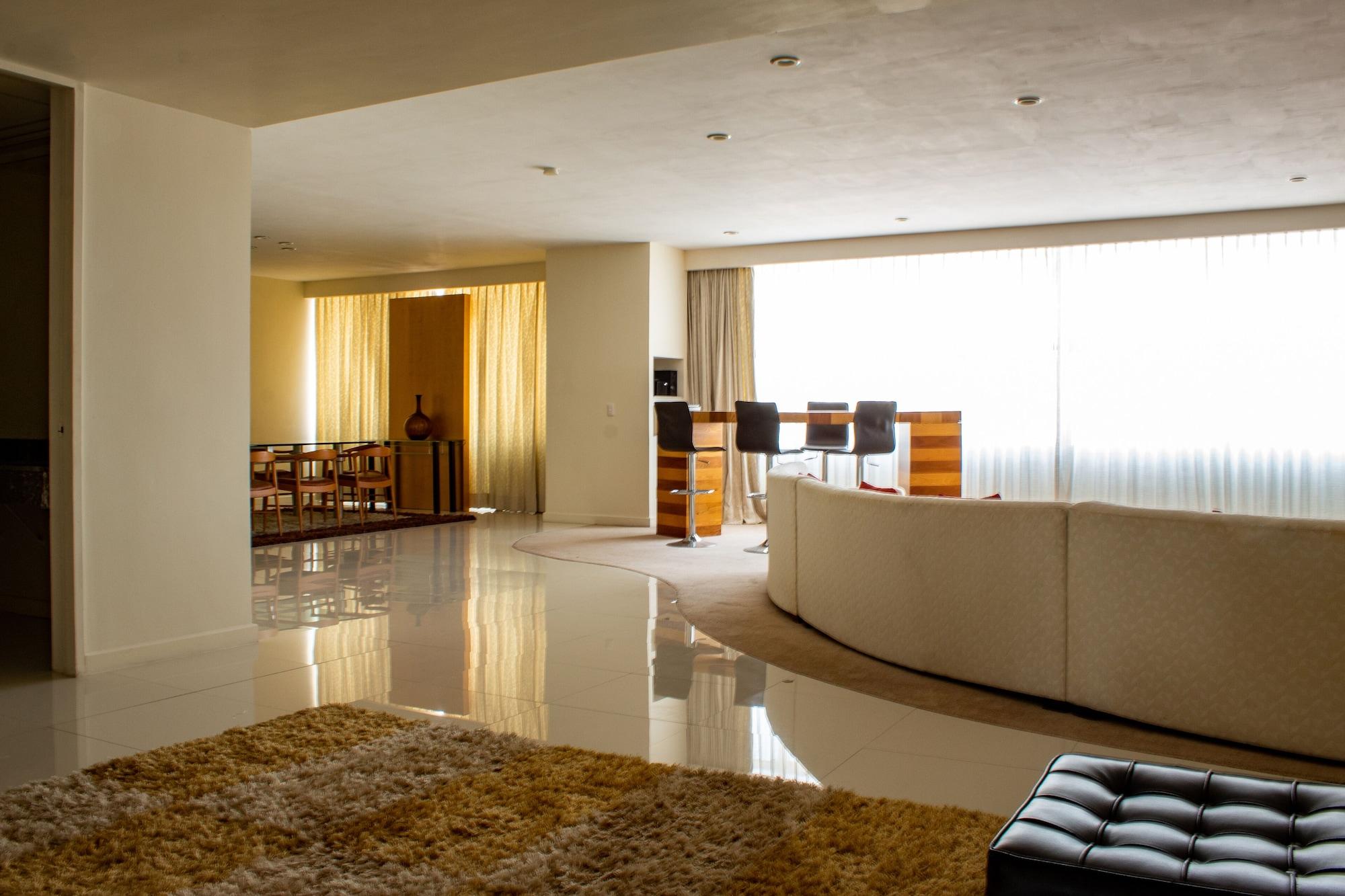Hotel Misión Carlton